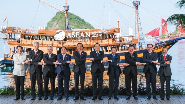 Khai mạc Hội nghị Cấp cao ASEAN lần thứ 42 - Anh 2