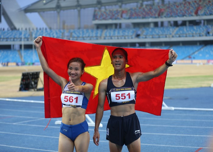 Thường trực Ban Bí thư Trương Thị Mai thăm hỏi, động viên Đoàn Thể thao Việt Nam - Anh 3