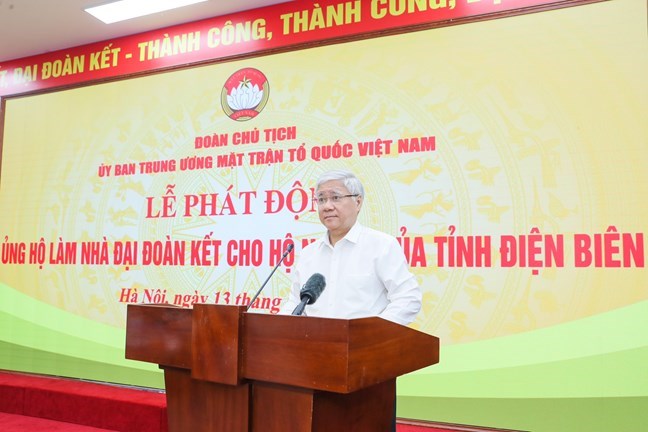 Hơn 280 tỉ đồng ủng hộ làm nhà đại đoàn kết cho hộ nghèo của tỉnh Điện Biên - Anh 2