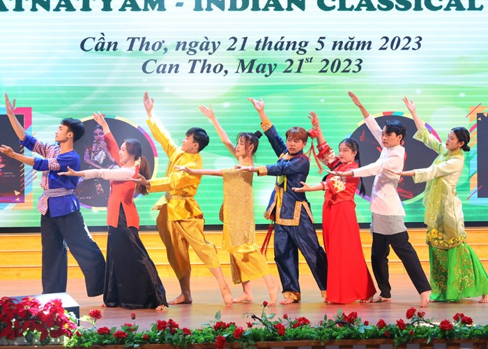 Giao lưu văn hóa múa cổ điển Ấn Độ Bharatnatyam - Anh 3