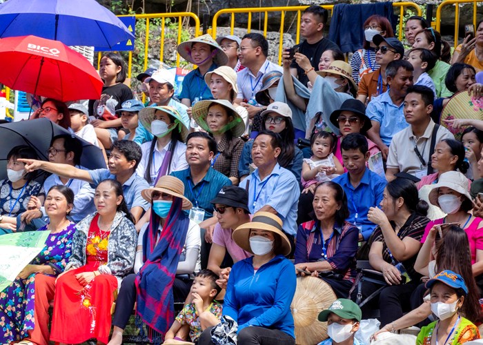 Đưa Ninh Bình trở thành một trong những điểm du lịch hấp dẫn nhất Việt Nam - Anh 5