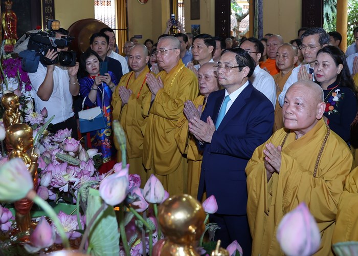 Thủ tướng Phạm Minh Chính chúc mừng Đại lễ Phật đản - Anh 3