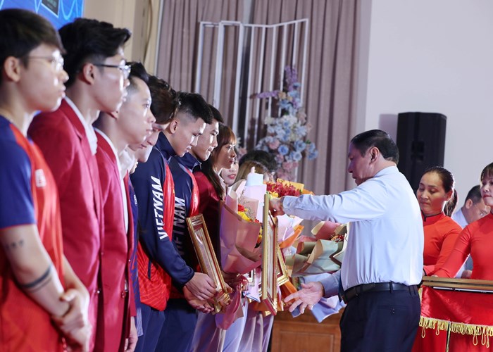 Bộ trưởng Bộ VHTTDL Nguyễn Văn Hùng: Sau thành công tại SEA Games 32, chúng ta rút ra bài học gì cho chặng đường sắp tới? - Anh 2