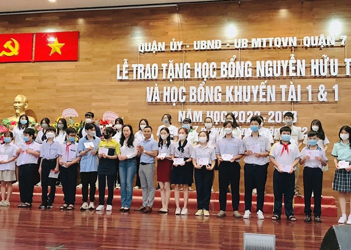 Chủ tịch Trần Việt Tân - Doanh nhân trẻ có nhiều đóng góp cho cộng đồng - Anh 4