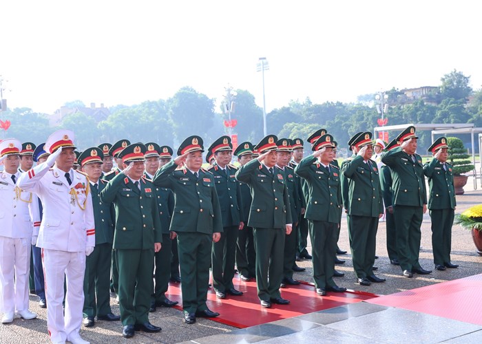 Lãnh đạo Đảng, Nhà nước vào Lăng viếng Chủ tịch Hồ Chí Minh nhân dịp Quốc khánh - Anh 2