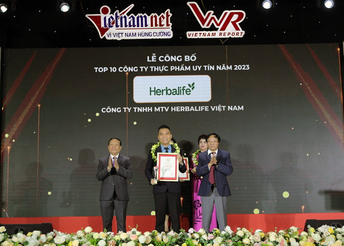 Herbalife Việt Nam được vinh danh top 10 Công ty thực phẩm uy tín lần thứ 3 liên tiếp - Anh 1
