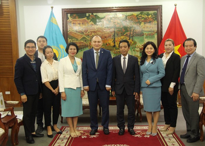 Việt Nam – Kazakhstan: Nhất trí tăng cường hợp tác VHTTDL - Anh 4
