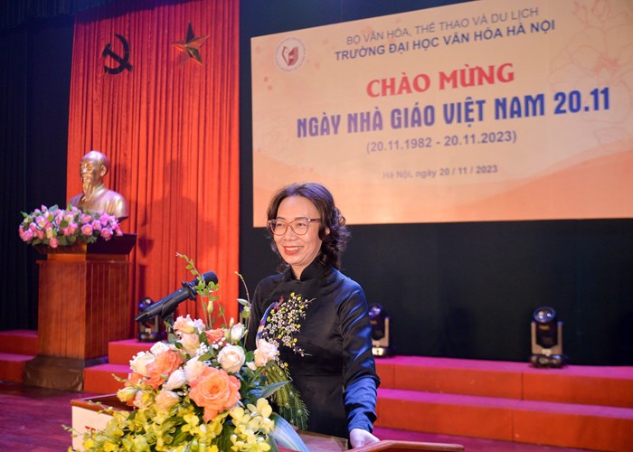 Đại học Văn hóa Hà Nội trang trọng kỷ niệm 41 năm Ngày Nhà giáo Việt Nam - Anh 2