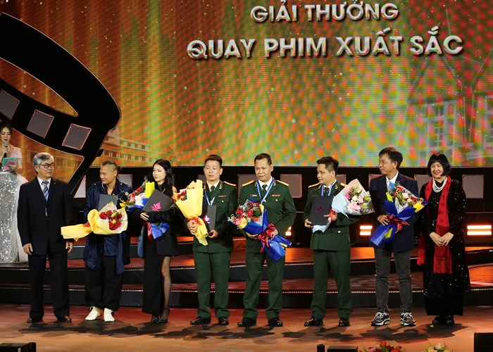 Bế mạc và trao giải LHP Việt Nam lần thứ XXIII: Tro tàn rực rỡ tiếp tục thắng lớn - Anh 11