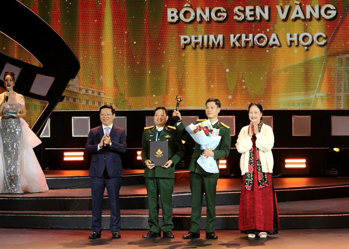 Bế mạc và trao giải LHP Việt Nam lần thứ XXIII: Tro tàn rực rỡ tiếp tục thắng lớn - Anh 5