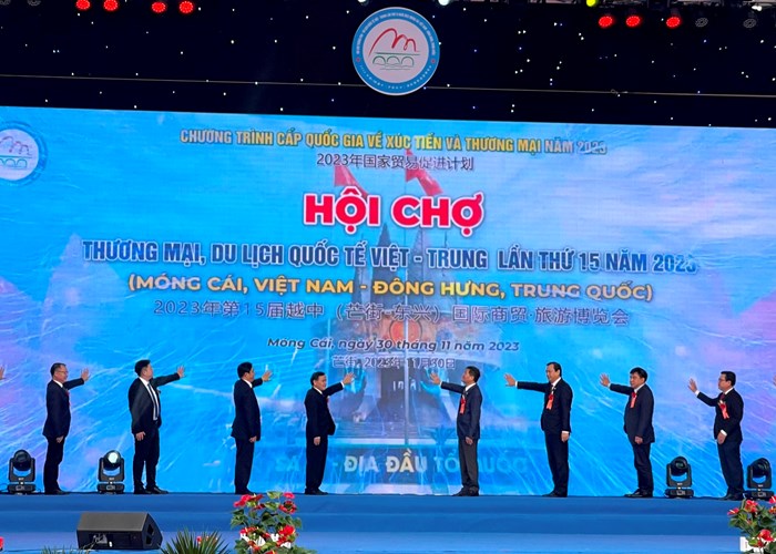 400 gian hàng tham gia Hội chợ Thương mại, Du lịch quốc tế Việt - Trung lần thứ 15 - Anh 1