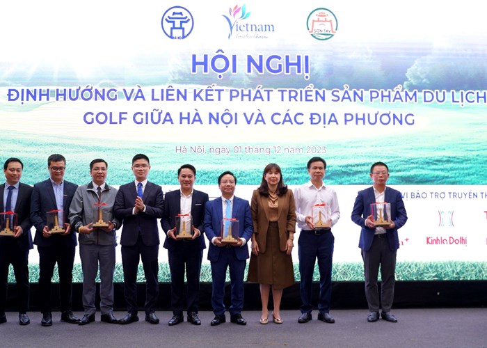 Hà Nội liên kết phát triển sản phẩm du lịch golf - Anh 4
