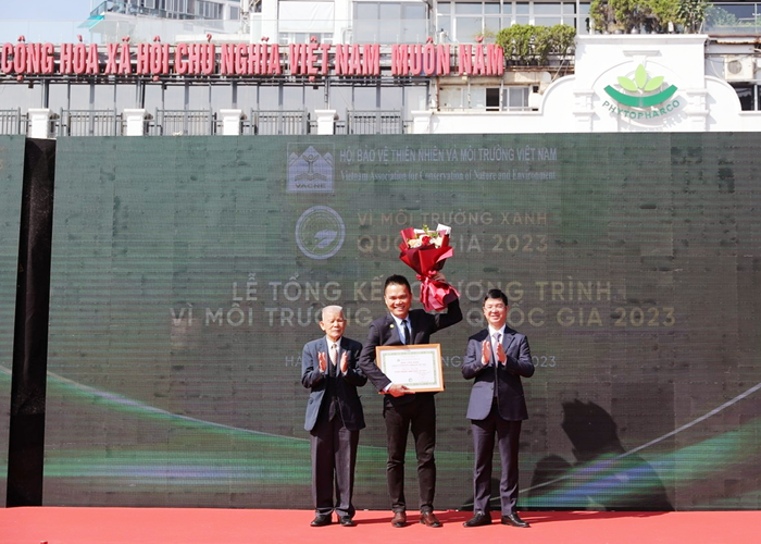 Herbalife Việt Nam nhận bằng công nhận “Vì môi trường xanh quốc gia 2023” - Anh 2