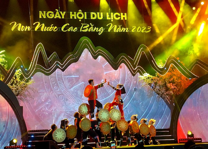 Lần đầu tiên tổ chức Ngày hội Du lịch Non nước Cao Bằng tại Hà Nội - Anh 6