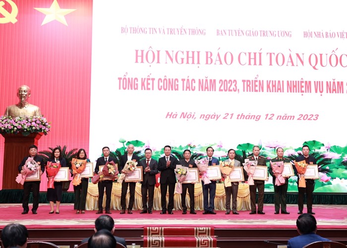 Hội nghị toàn quốc triển khai nhiệm vụ công tác báo chí năm 2024 - Anh 6