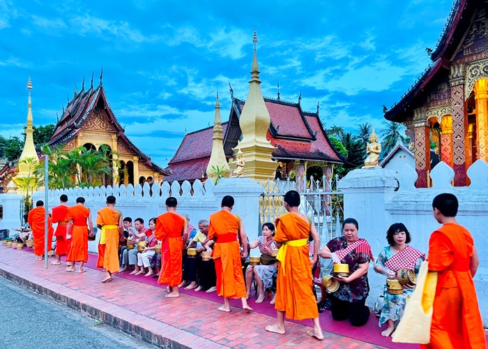 “Hành trình theo dấu chân Bác” ở Lào- Thái Lan: Bài 2 - Trên chặng đường hoà bình, hữu nghị mà Bác đã dựng xây - Anh 9