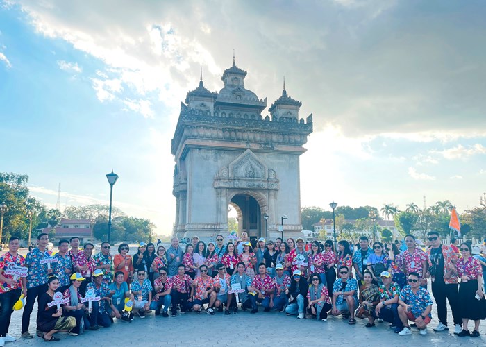“Hành trình theo dấu chân Bác” ở Lào- Thái Lan: Bài cuối - Cung đường du lịch thắm tình hữu nghị Việt- Lào - Anh 2