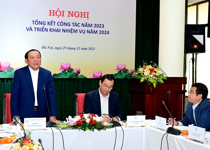 Bộ trưởng Nguyễn Văn Hùng: Khát vọng lớn, quyết tâm cao và ước mơ đẹp sẽ tạo ra hiện thực tươi sáng của ngành Du lịch - Anh 2