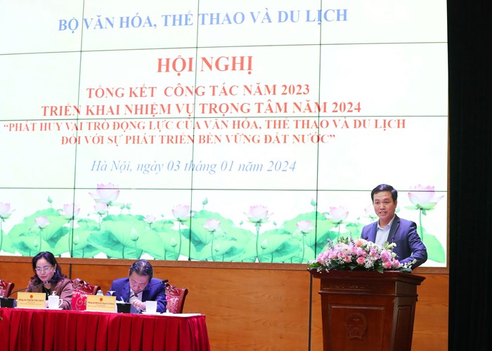 Bộ trưởng Nguyễn Văn Hùng: Đổi mới, sáng tạo, chủ động thay đổi tư duy - Anh 11