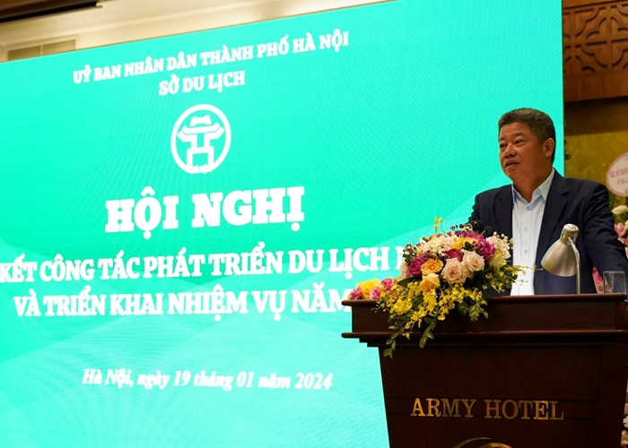 Bộ trưởng Nguyễn Văn Hùng: Hà Nội cần phát huy vai trò là trung tâm điều tiết khách du lịch cả nước - Anh 3