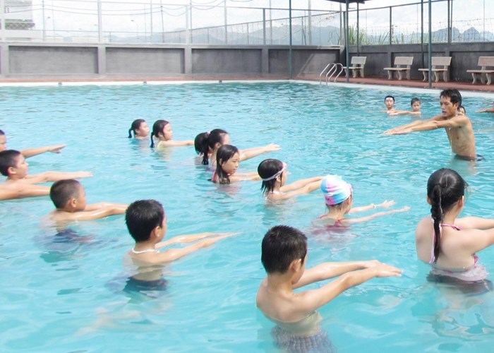 Xây dựng tiêu chí bể bơi, tổ chức dạy bơi trong trường học và thiết chế văn hoá thể thao dành cho trẻ em tại cộng đồng - Anh 1