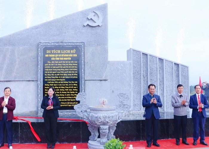 Khánh thành công trình di tích Nơi thành lập cơ sở Đảng đầu tiên của tỉnh Thái Nguyên - Anh 1