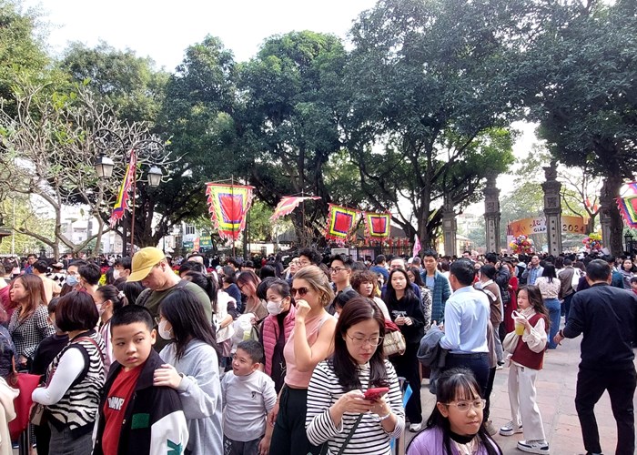 Hà Nội: Khách quốc tế trong kỳ nghỉ Tết Nguyên đán tăng gấp đôi so với cùng kỳ - Anh 2