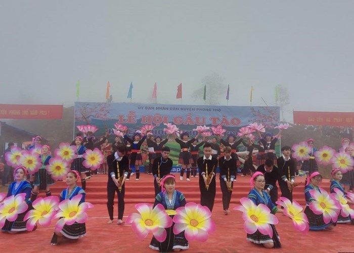 Độc đáo Lễ hội Gầu Tào của người Mông ở Lai Châu - Anh 1