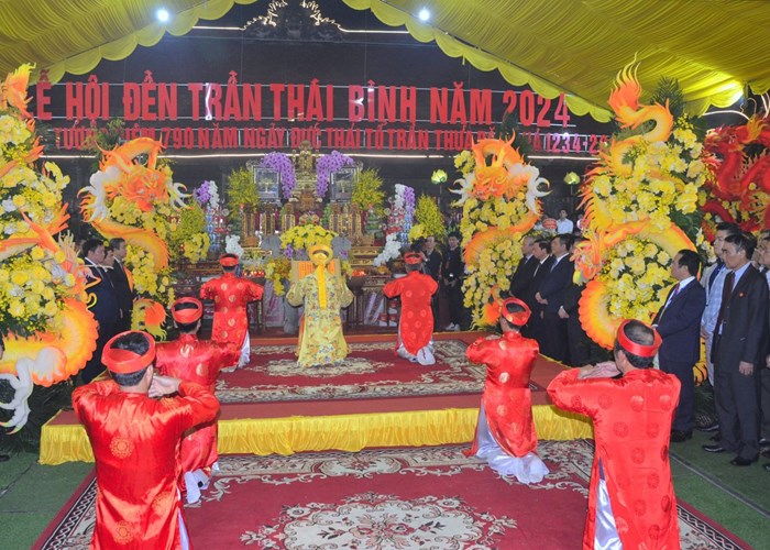 Khai mạc Lễ hội đền Trần Thái Bình năm 2024 - Anh 2