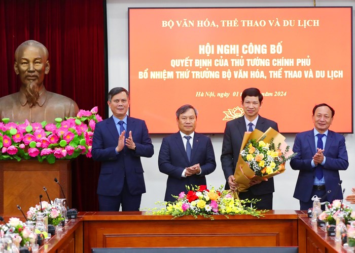 Công bố quyết định bổ nhiệm ông Hồ An Phong giữ chức Thứ trưởng Bộ VHTTDL - Anh 4