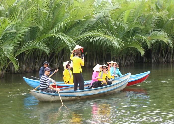 Sớm xử lý dứt điểm tình trạng lộn xộn ở điểm du lịch rừng dừa nước Tịnh Khê - Anh 3