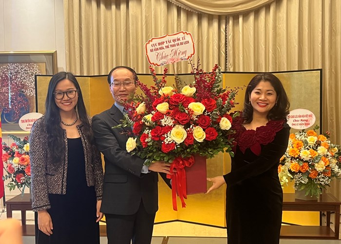 Bộ trưởng Bộ Ngoại giao Nhật Bản tặng Bằng khen nguyên Phó Cục trưởng Cục Hợp tác quốc tế Lê Ngọc Định - Anh 5