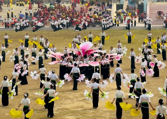 Quang ba ve dep van hoa con nguoi, vung dat Dien Bien - Tay Bac - Anh 5