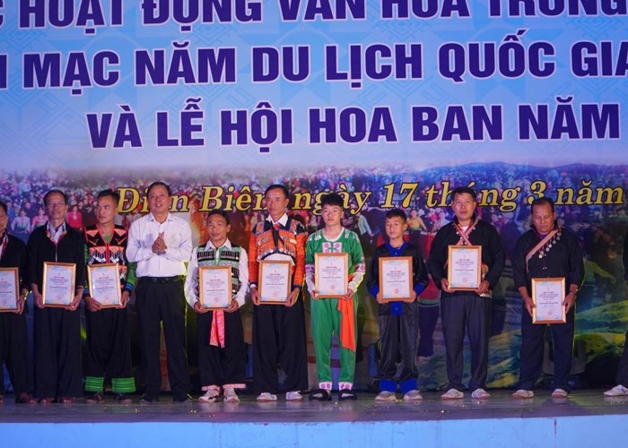 Quang ba ve dep van hoa con nguoi, vung dat Dien Bien - Tay Bac - Anh 2