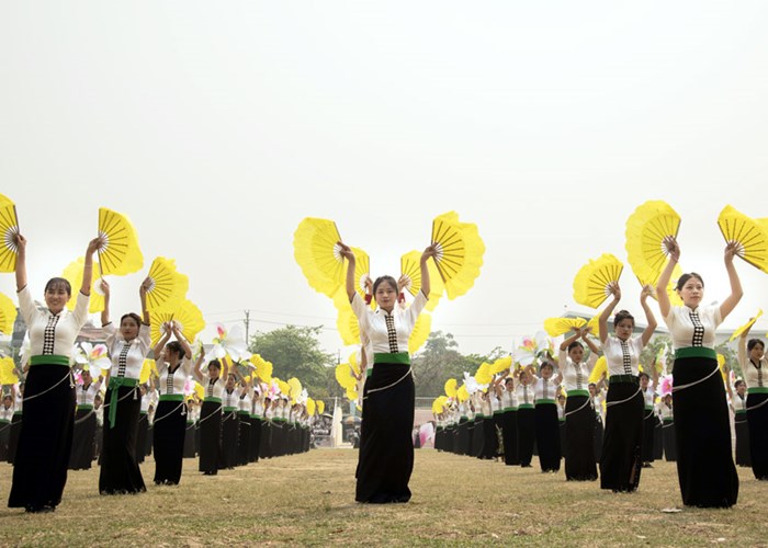 Quang ba ve dep van hoa con nguoi, vung dat Dien Bien - Tay Bac - Anh 6