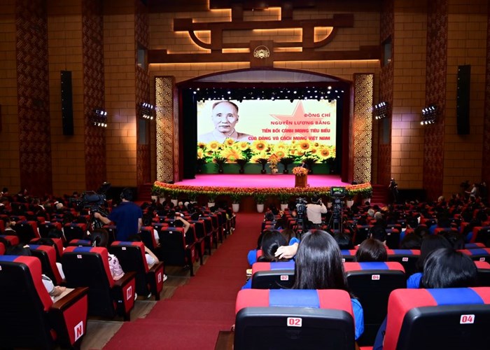 Kỷ niệm trọng thể 120 năm ngày sinh Phó Chủ tịch nước Nguyễn Lương Bằng - Anh 2