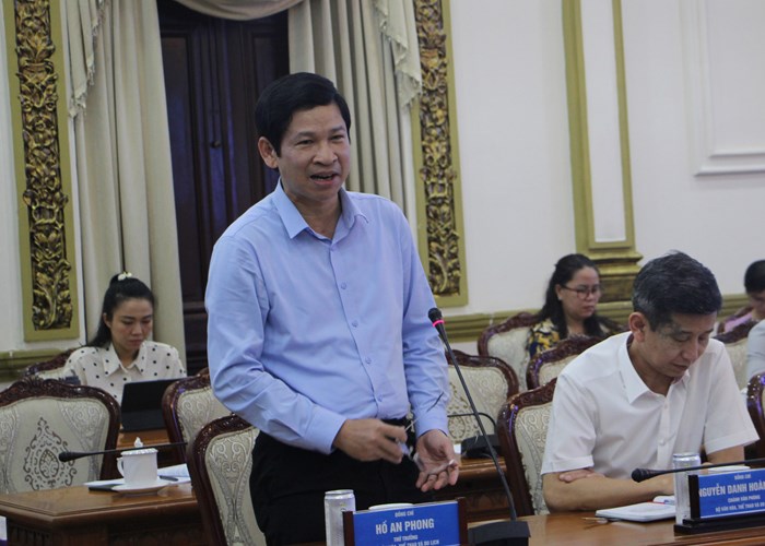 Bộ trưởng Nguyễn Văn Hùng: TP.HCM đã kết hợp nhuần nhuyễn giữa kinh tế và văn hóa - Anh 3