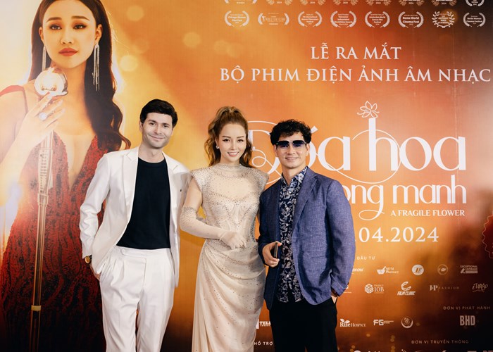 Phim điện ảnh âm nhạc “Đóa hoa mong manh” ra mắt khán giả Việt Nam - Anh 6