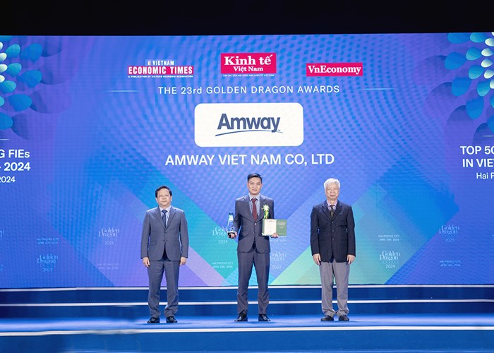 Amway Việt Nam vinh dự là doanh nghiệp FDI phát triển nền kinh tế xanh bền vững - Anh 1