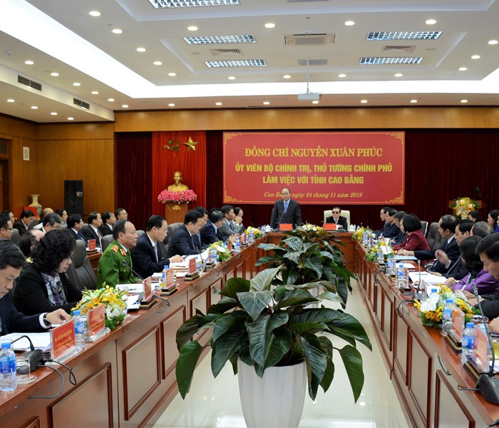 Thủ tướng Chính phủ Nguyễn Xuân Phúc: Phát triển du lịch mang đậm bản sắc Cao Bằng - Anh 2