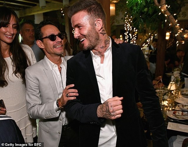 David Beckham “đốn tim” fan với vẻ điển trai và gu thời trang phong cách - Anh 3