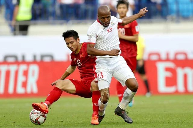 Đội hình tiêu biểu vòng 1/8 Asian Cup: Hai cầu thủ Việt Nam được vinh danh - Anh 4
