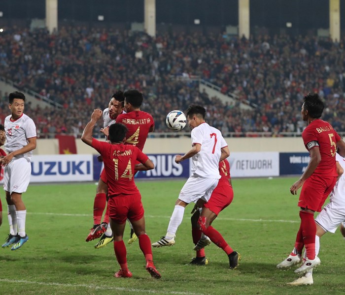 U23 Việt Nam giành chiến thắng nghẹt thở trước U23 Indonesia - Anh 4