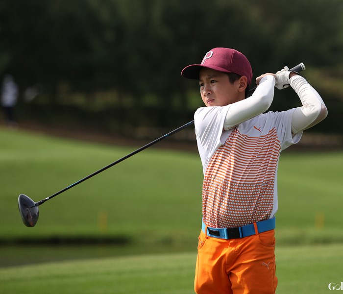 Đoàn Uy tạm dẫn đầu Giải FLC Hanoi junior golf tour - Anh 1