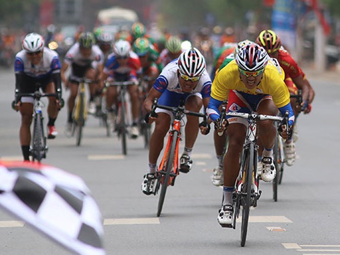 Cuộc đua Xe đạp “Về Điện Biên Phủ Cúp Báo Quân đội nhân dân