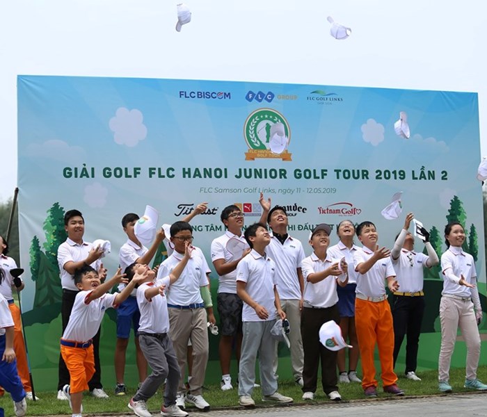 Nguyễn Đặng  Minh thi đấu ấn tượng tại Giải golf FLC Hanoi Junior - Anh 2