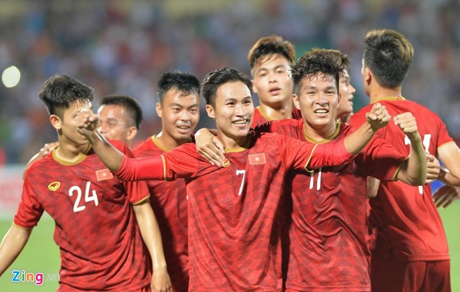 U23 Việt Nam thắng U23 Myanmar 2-0 trong một trận đấu phải tạm dừng vì mưa - Anh 1