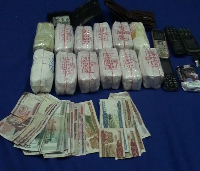 Triệt phá vụ mua bán, vận chuyển 24.000 viên ma túy từ Lào về Việt Nam - Anh 2