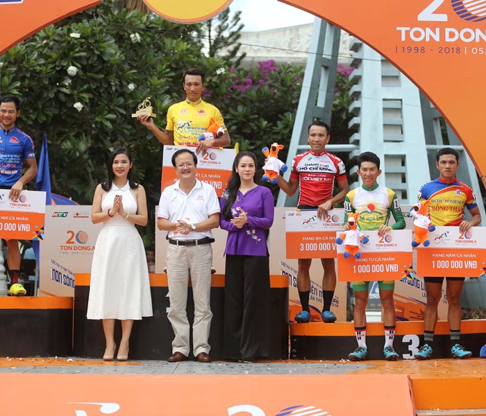 Chặng 25 giải xe đạp Cúp Truyền hình TP.HCM: Nguyễn Thành Tâm đào sâu khoảng cách áo vàng - Anh 3