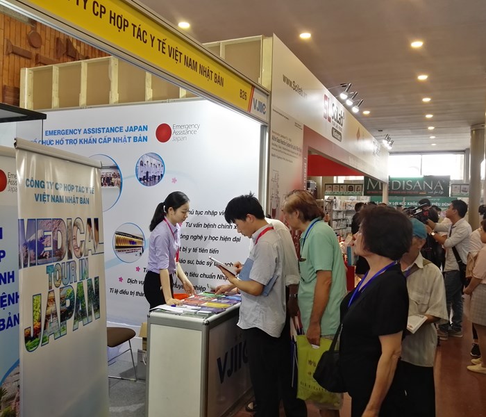 Doanh nghiệp nước ngoài tìm hiểu đầu tư vào thị trường Y dược Việt Nam - Anh 1